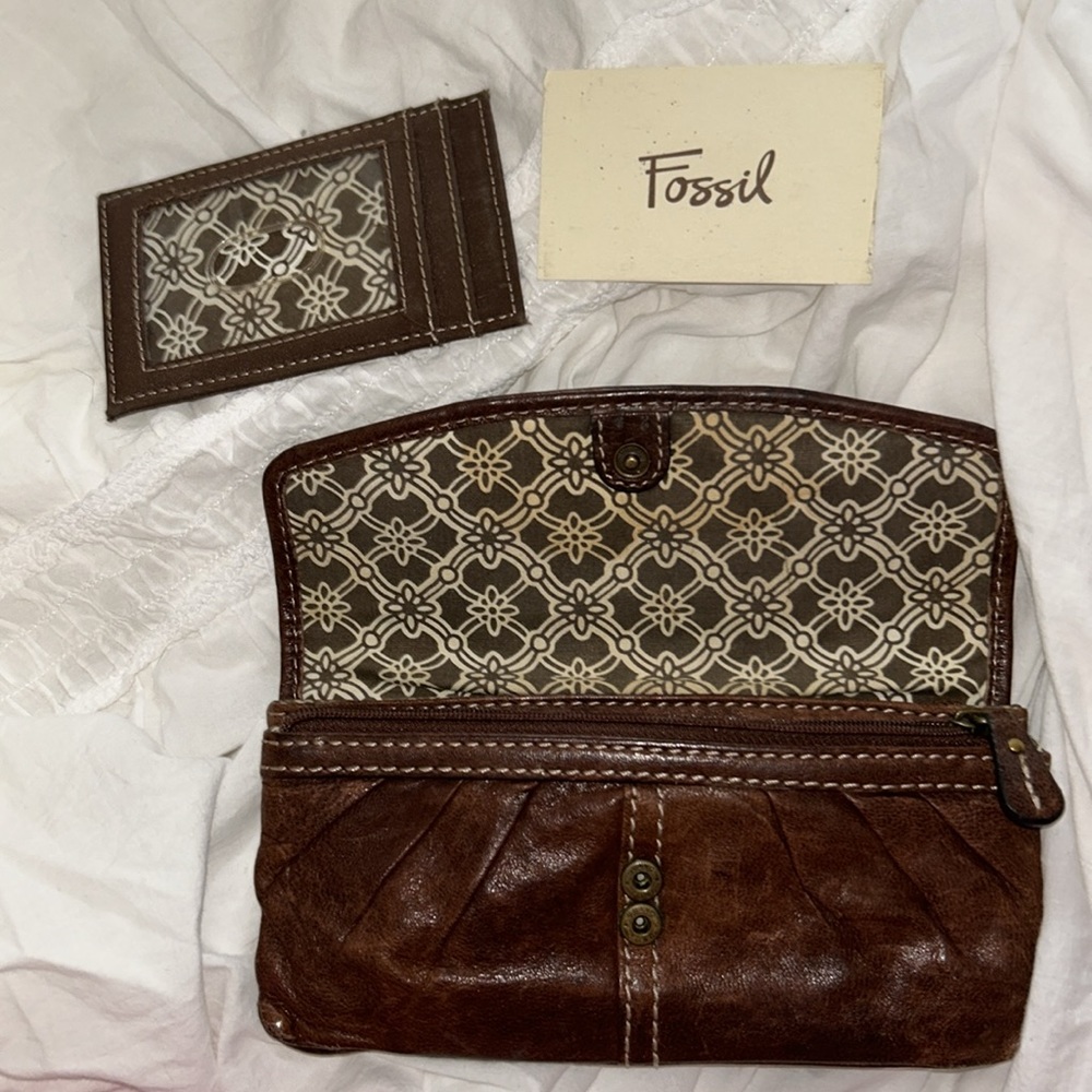 FOSSIL TALITA LEATHER WALLET - Picture 6 of 6